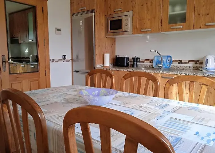 펜션 Buenavista 모가라스